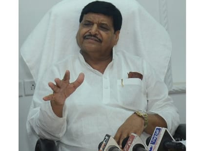 Shivpal Yadav comments on officers.
