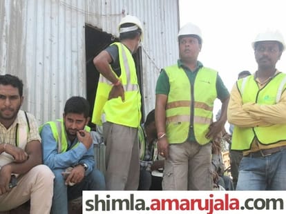 12 workers trapped in bilaspur tunnal in himachal.