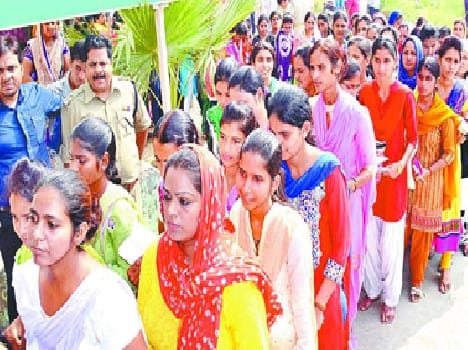 two candidates holding fake in lekhpal exam 