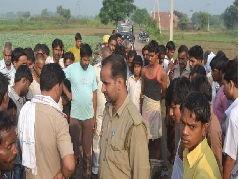  Seven days after the bodies of four unidentified people panic