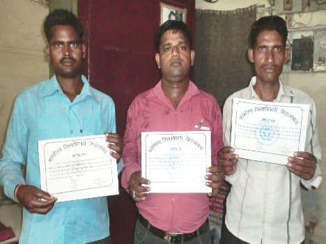 DM  honored courageous villagers