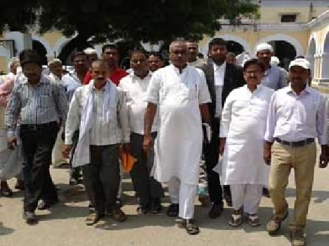 Municipality chairman and embattled in EO