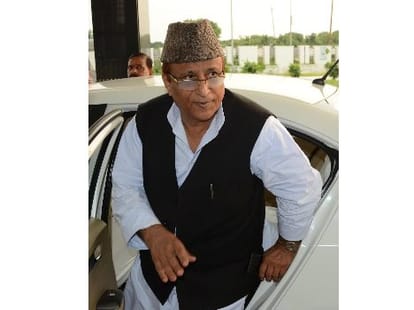 RSS thinks India as a Hindu nation says Azam Khan.