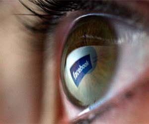 two boys blackmails girl on facebook