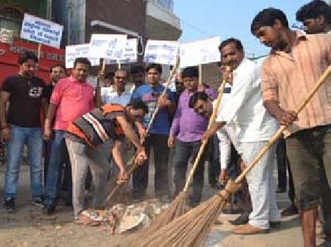 In several localities Jaycees Club Cleaning