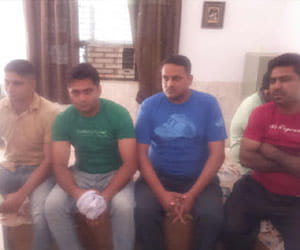 haryana police beaten by villagers in mathura