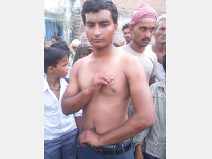 haryana police beaten by villagers in mathura