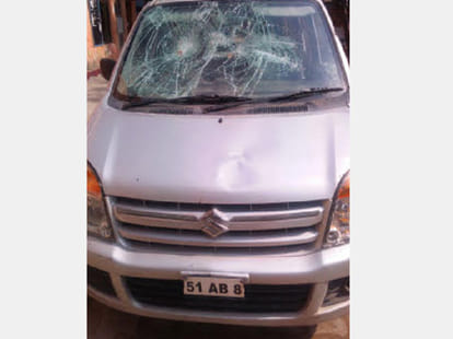 haryana police beaten by villagers in mathura