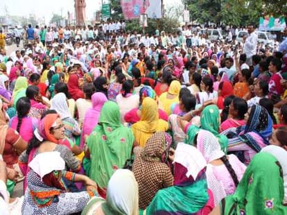 now siksha mitra vailent in up