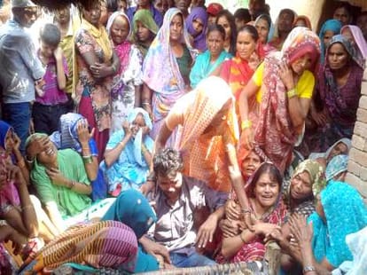 farmer commit sucide in rampur, uttar pradesh