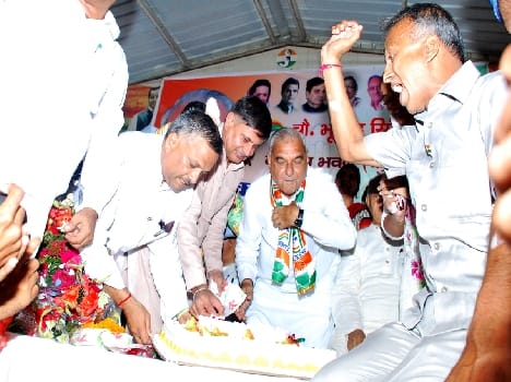  invited inThe wedding party : Hooda