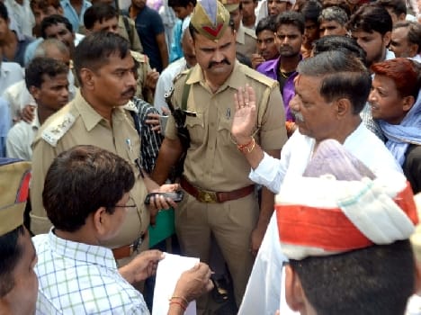 death due to electricity current in mathura