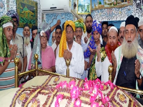 Urs -e - lived debut Shahaji