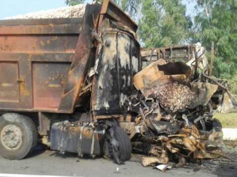 collision between truck in haryana, driver burned alive
