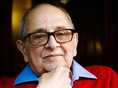 questions on senior advocate vikas singh