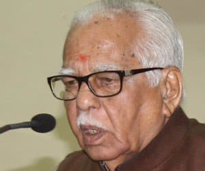 government is with shikshamitra at this time of crisis
