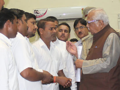government is with shikshamitra at this time of crisis