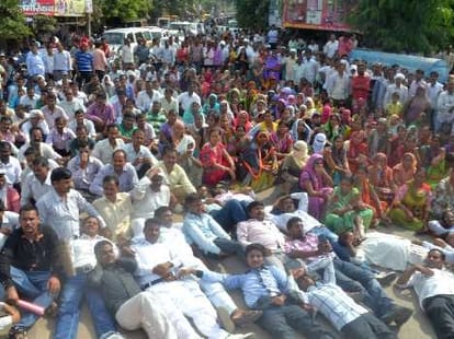 UP govt can adopt a new model for shikshamitra.