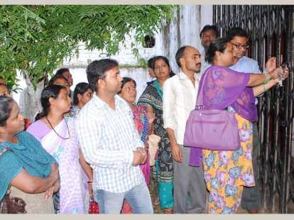 Shikshamitra makes ruckus in Uttar Pradesh.