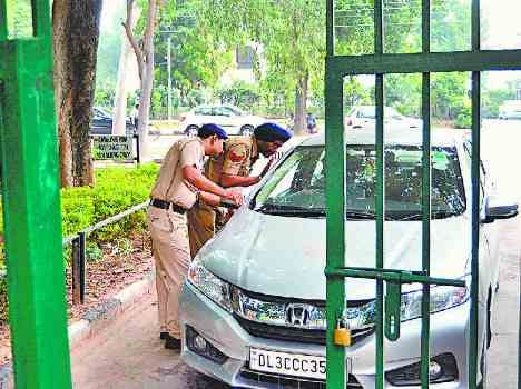 no entry in ut secreteriate, know new rule