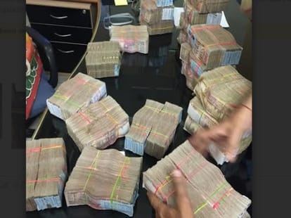 IAS officer caught on bribe case in rajasthan
