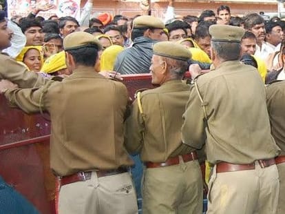 IPS alleged on rajasthan govt