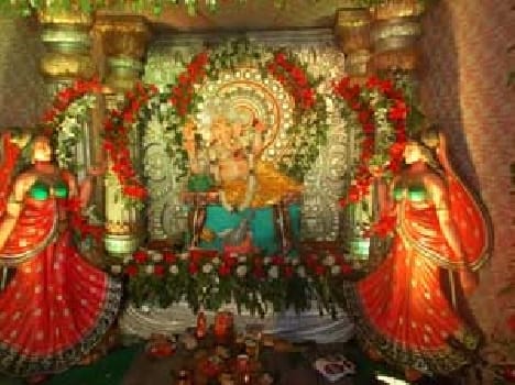 Ganpati Bappa engaged Jaykare