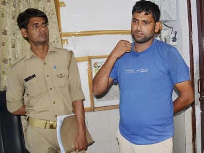 first he do murder , then walked with neck in village