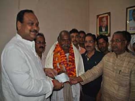 Ramji Yadav conferred on students' lives
