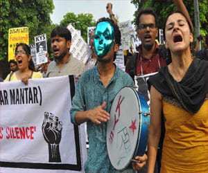 FTII students call off hunger strike