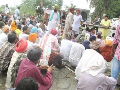 controversy in punjab on gurmeet ram rahim movie msg-2