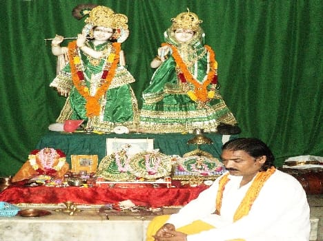 Was celebrated with reverence Radhashtmi