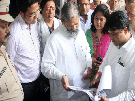 The Minister made a reprimand doctors, orthopedic surgeons suspended.