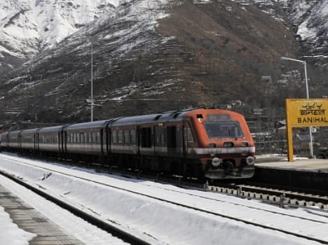 rail service suspended in valley today