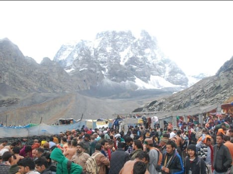 80 thousand devotees take holy dip at manimahesh dal lake.