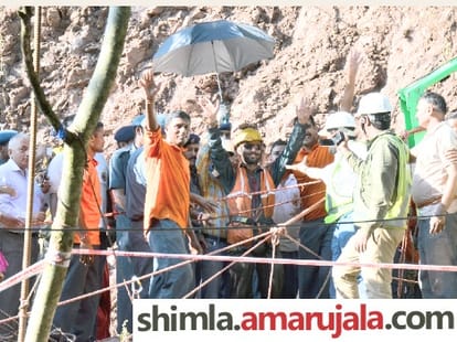 bilaspur tunnal incident, both labourer saved.