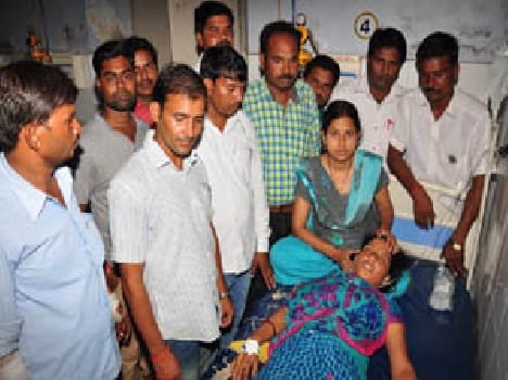 During the demonstration, a girl Shicshamitr Behash