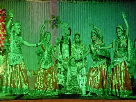 The artists painted in the colors of Brij