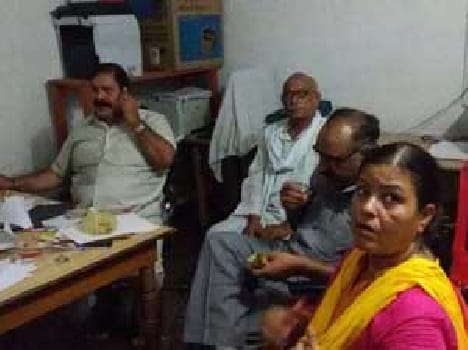 Accountant arrested red-handed taking bribe