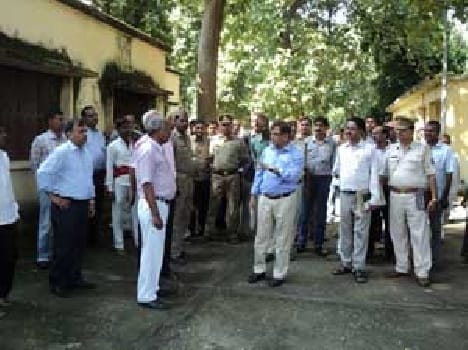 DM inspected the school 