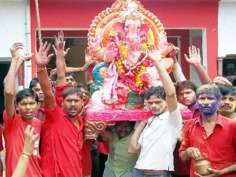 Ganesh said farewell to Nahil Vidhnhrta