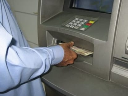 atm fraud in kangra himachal.