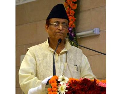 Azam Khan attacks on governor again on mayor issue.