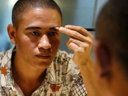 chinese obama and his fake english, 