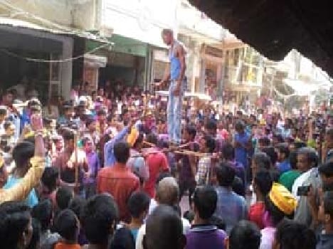 Ganesh idols fledged Band with Visirjt