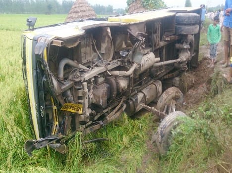 school bus overturns in ambala, six children injured