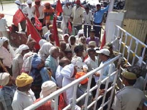  protests to prevent the farming 