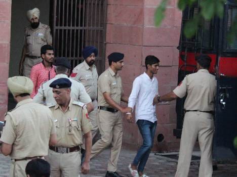 4 undertrials escaped from court jail in chandigarh