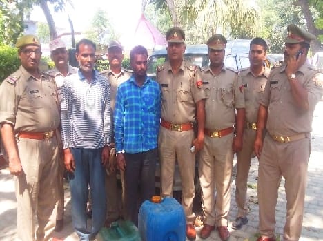 Police went to the handle of oil theft from vehicles