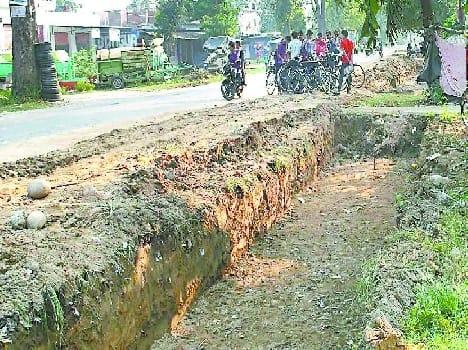 Being sold government land without permission of the soil